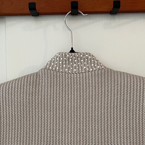 St. John Cream and Beige Tweed Skirt Set with Brooch - Picture 9 of 10